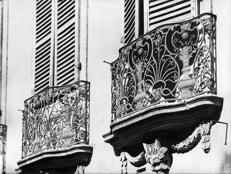 Balcon en fer forgé