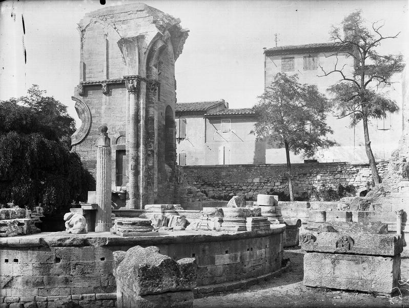 Ruines de l'abside