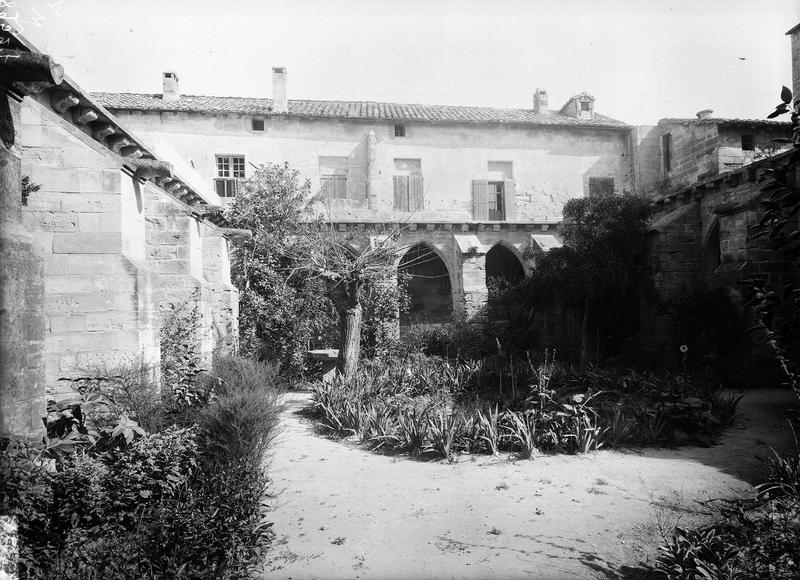 Petit cloître