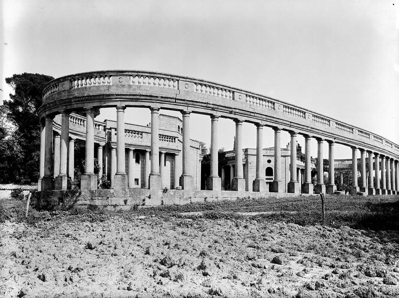 La colonnade