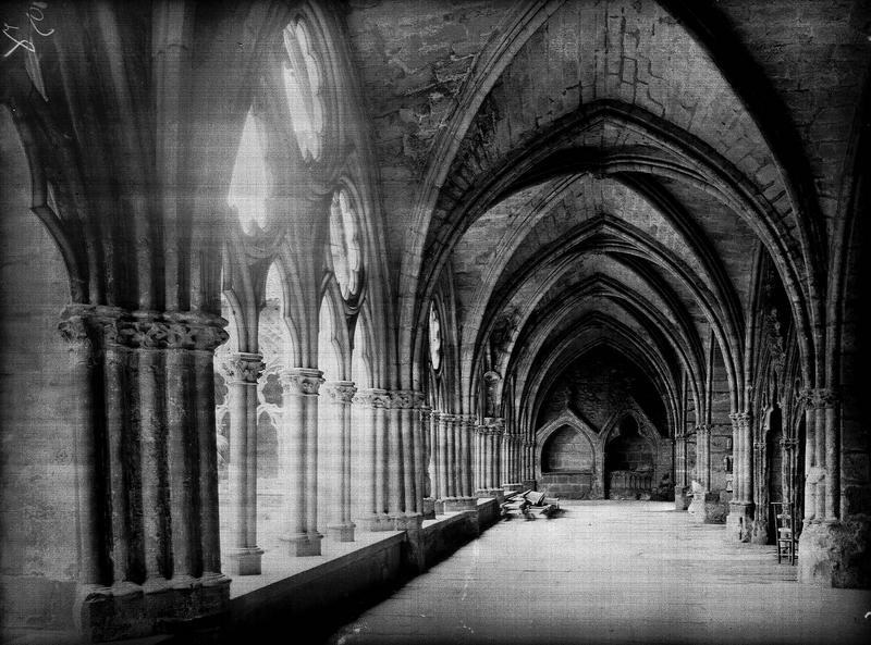 Le cloître