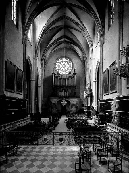 Nef, vue du choeur