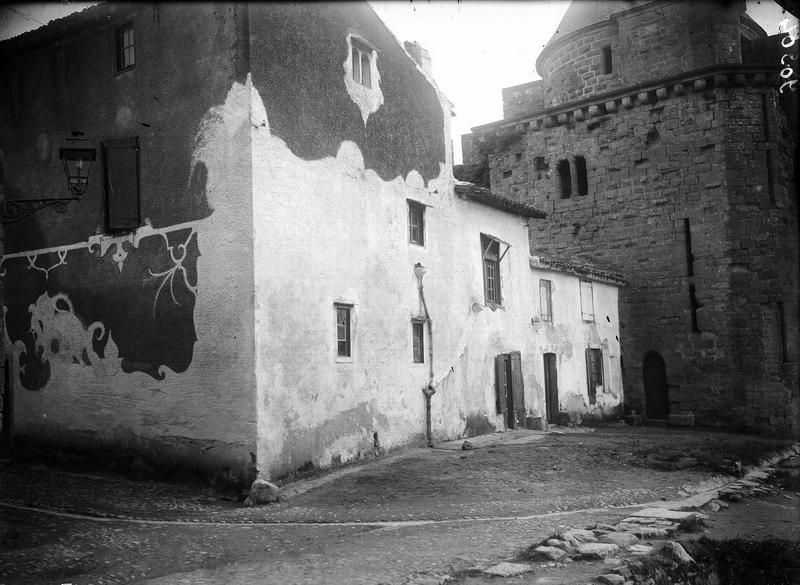 Maison derrière l'église