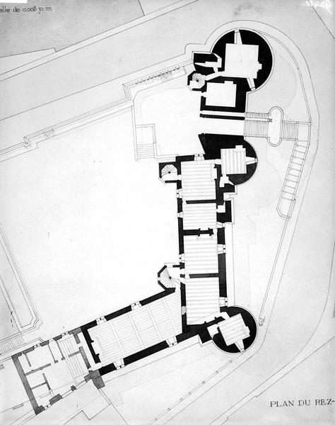 Dessin : plan du château, rez-de-chaussée