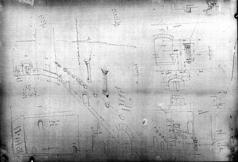 Dessins : feuille de croquis divers, état avant restauration