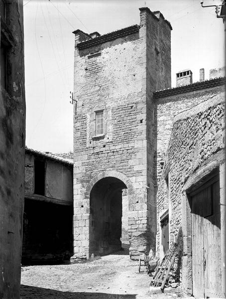 Porte des anciens remparts