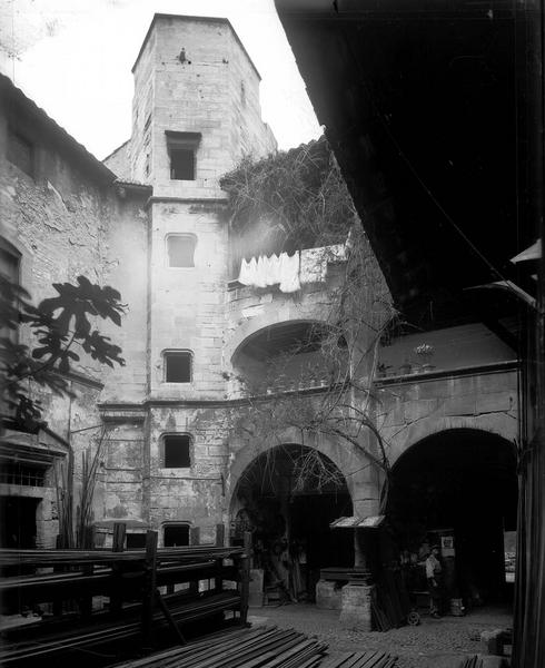 Galeries sur cour