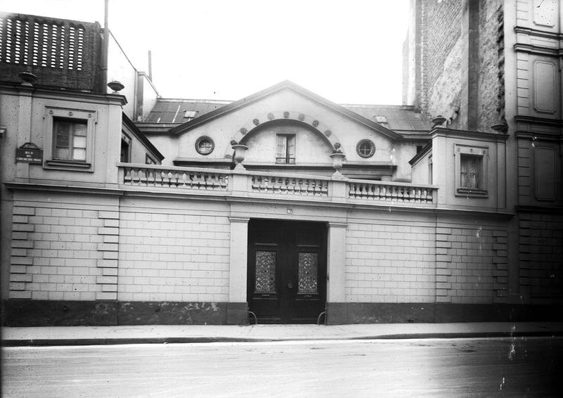 Façade sur la rue