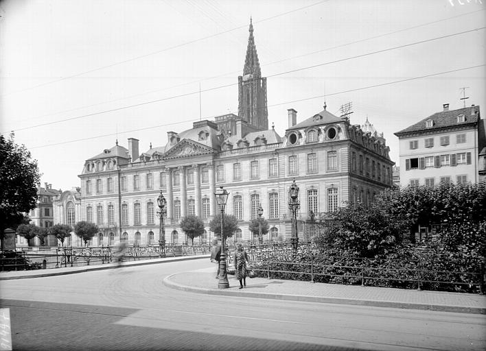 Façade méridionale et terrasse