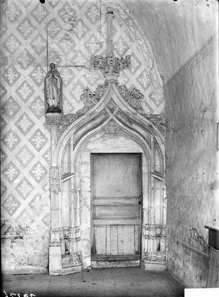 Intérieur, porte