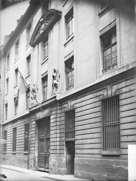 Façade sur la rue