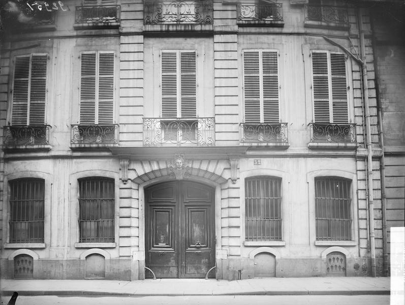 Façade sur la rue