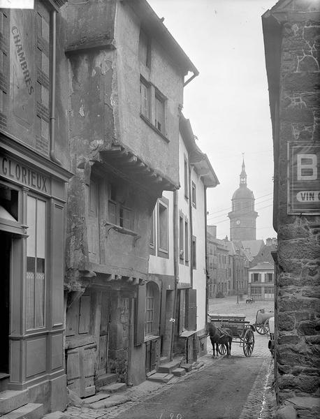 Façade à surplombs