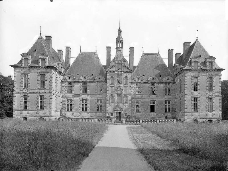 Façade du château 17e