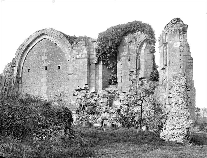 Chapelle (ruines) : vue intérieure du choeur