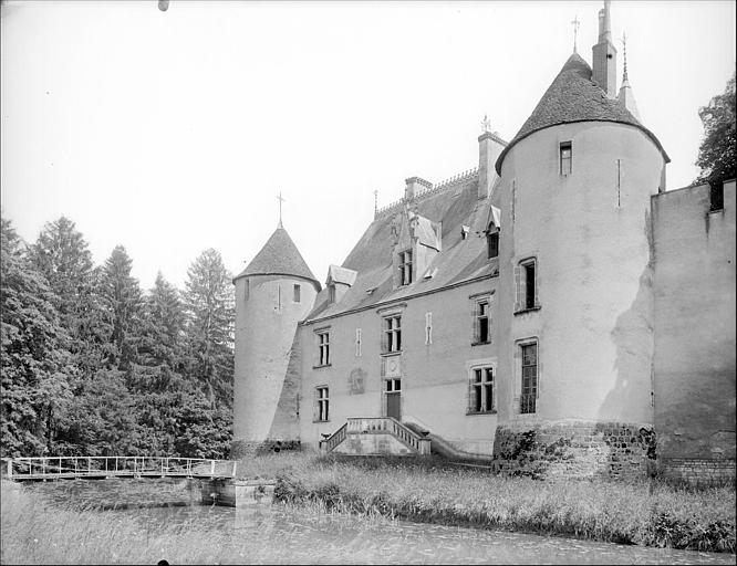 Façade ouest : logis et tours