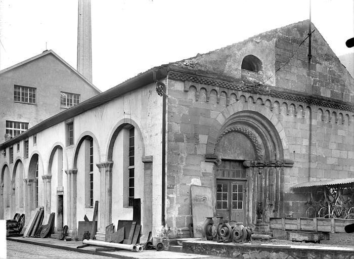 Angle nord-ouest de l'église