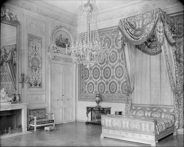 Appartement de la Reine puis du roi de Rome : chambre à coucher de la Reine