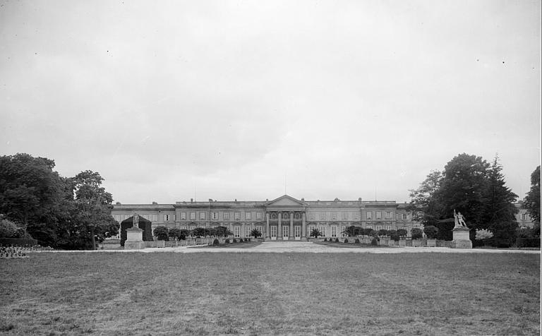 Façade sur le parc, jardin