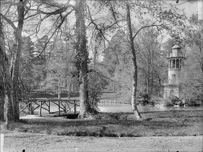 Vue générale : tour de Marlborough