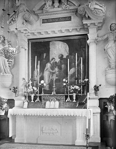 Maître-autel et tableau : la présentation de Jésus au Temple