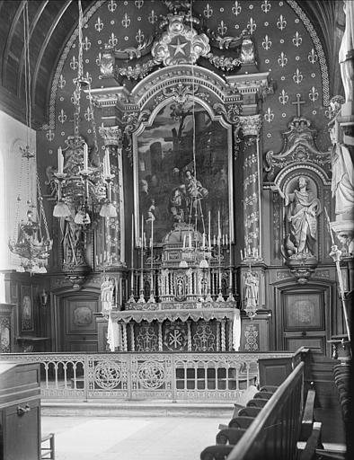 Choeur : maître-autel, Tableau de l'Adoration des mages, statue de saint Jean