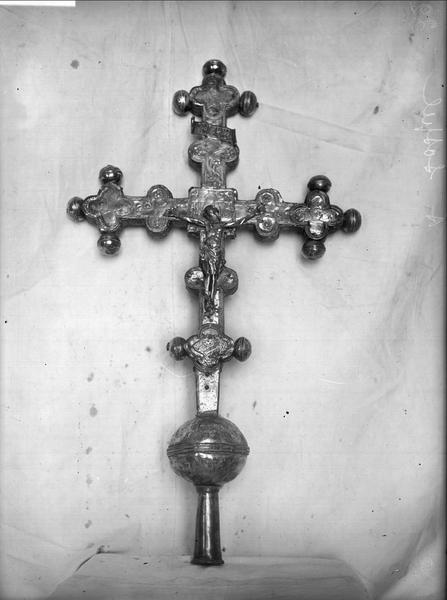 Croix processionnelle