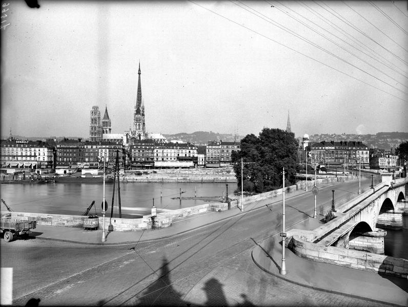 Vue de la rive gauche