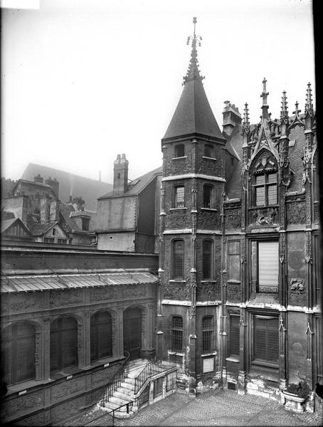 Partie de la façade sur cour