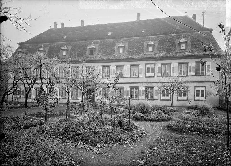 Façade sur le jardin