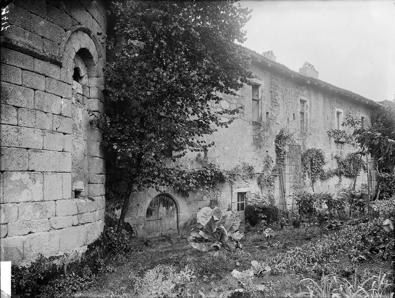 Façade sur le jardin