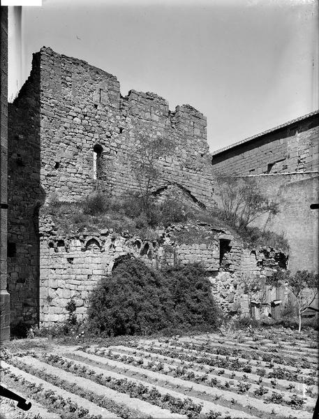 Abside de l'église romane