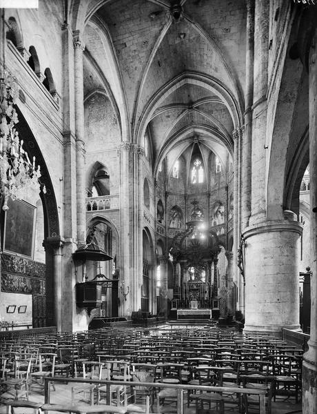 Intérieur du choeur