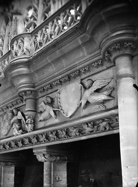 Détails de la grande cheminée