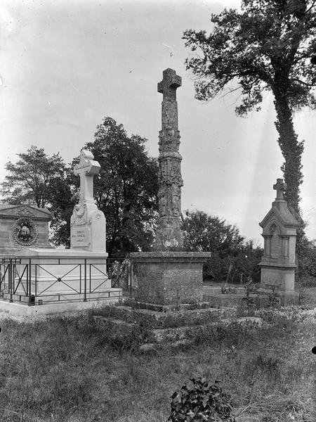 Croix de cimetière