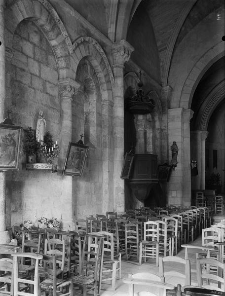 Intérieur de la nef, mur sud