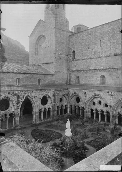 Ensemble du cloître