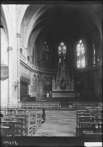 Intérieur du choeur