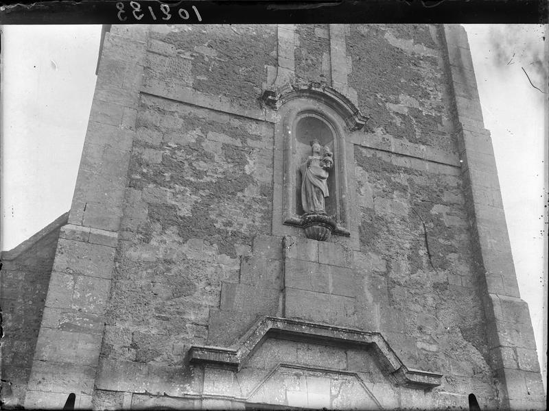 Statue avant sa réintégration