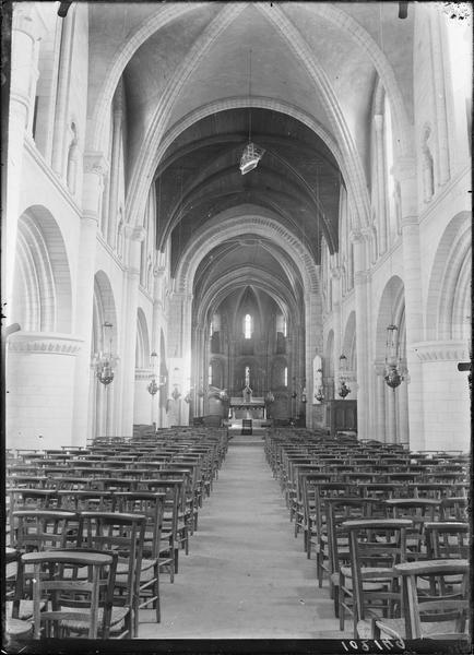 Intérieur, vue d'ensemble