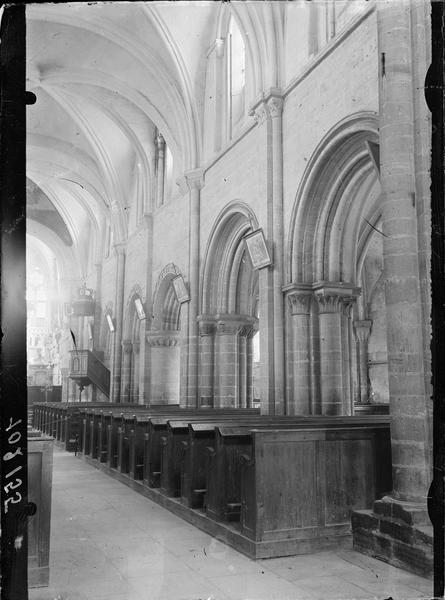 Intérieur de la nef, côté sud