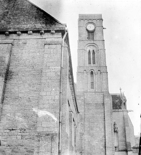 Clocher vu depuis l'angle sud-ouest