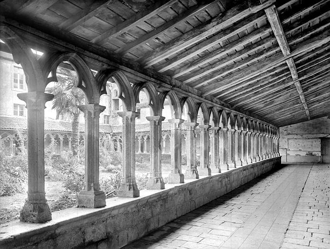 Galerie du cloître