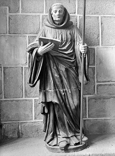 Statue (petite nature) : saint Benoît