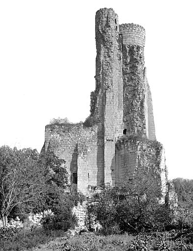 Donjon en ruines, côté est