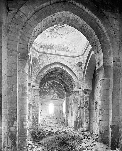 Vue intérieure de la chapelle : Croisée du choeur