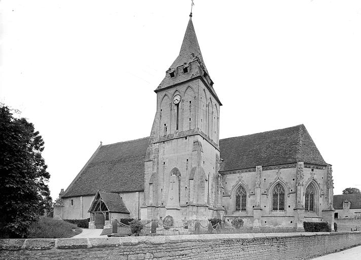 Ensemble sud-est : Clocher et porche