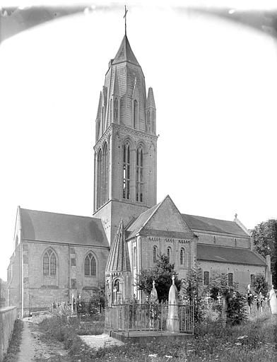 Ensemble nord : Clocher et cimetière