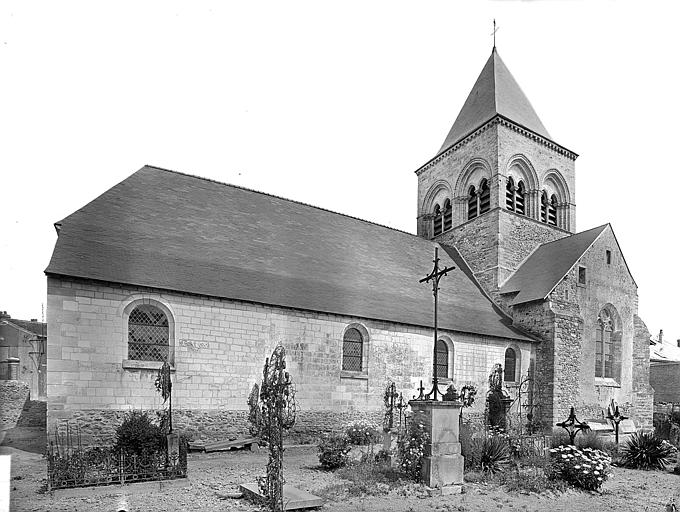 Ensemble sud : Clocher et cimetière