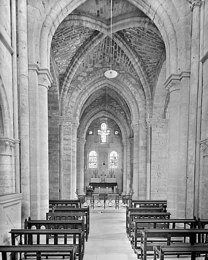 Vue intérieure du choeur